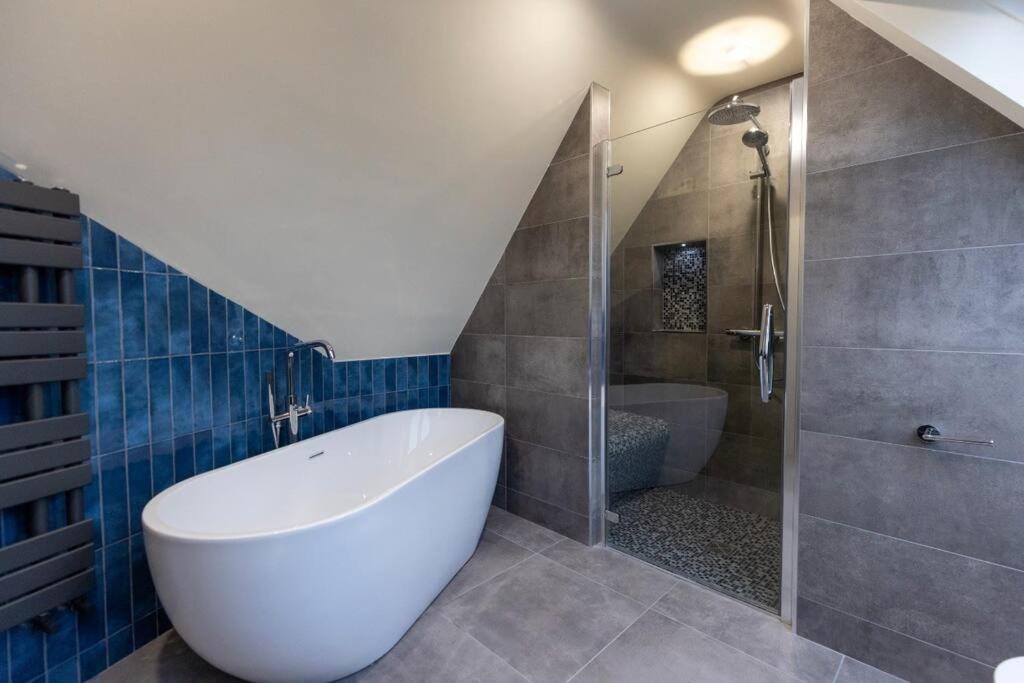 Luxury Town Centre Apartment Кукстаун Экстерьер фото